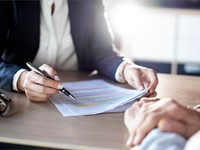 ¿Qué necesito para renovar mi permiso de residencia?